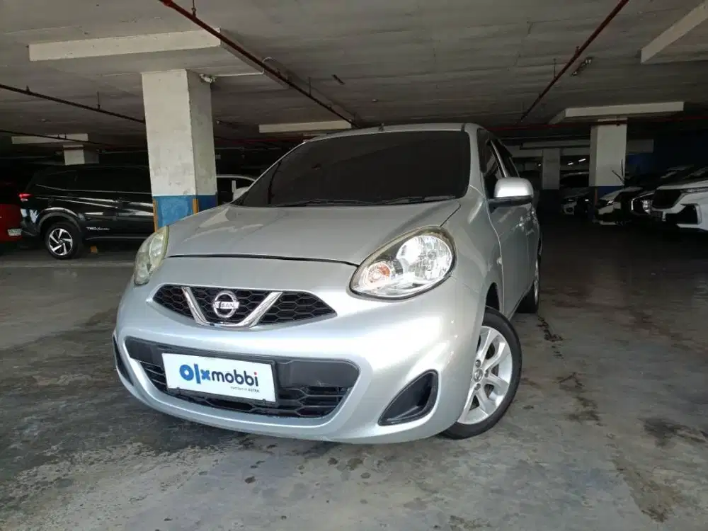 Nissan March 1.2 L Bensin AT 2015