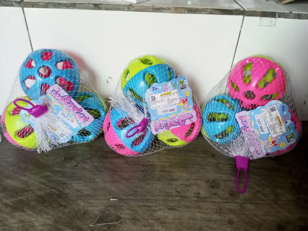 mainan anak kerincing bola isi 3