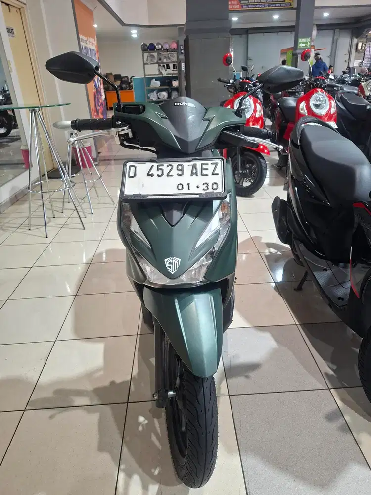 HONDA - BEAT DELUXE SK 2024 - SRI SANJAYA MOTOR