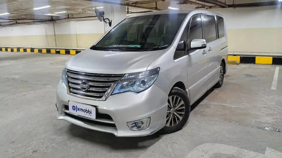 DP MURAH Nissan Serena 2.0 Highway Star Bensin-AT 2015  CKMVB