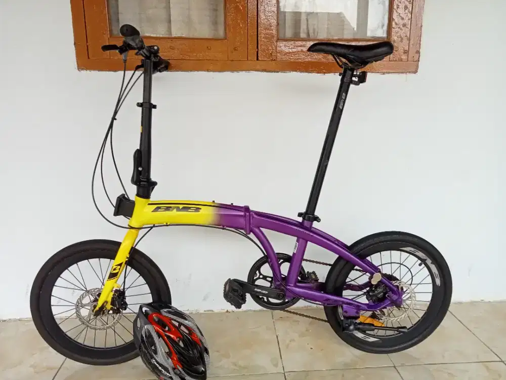 Sepeda lipat Bnb uk20 rem hidrolik speed 9 bonus helm siap goes