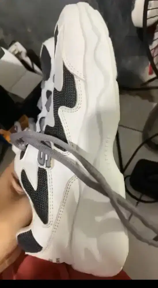 Sepatu skechers d'lites putih hitam size 35 insole 23cm