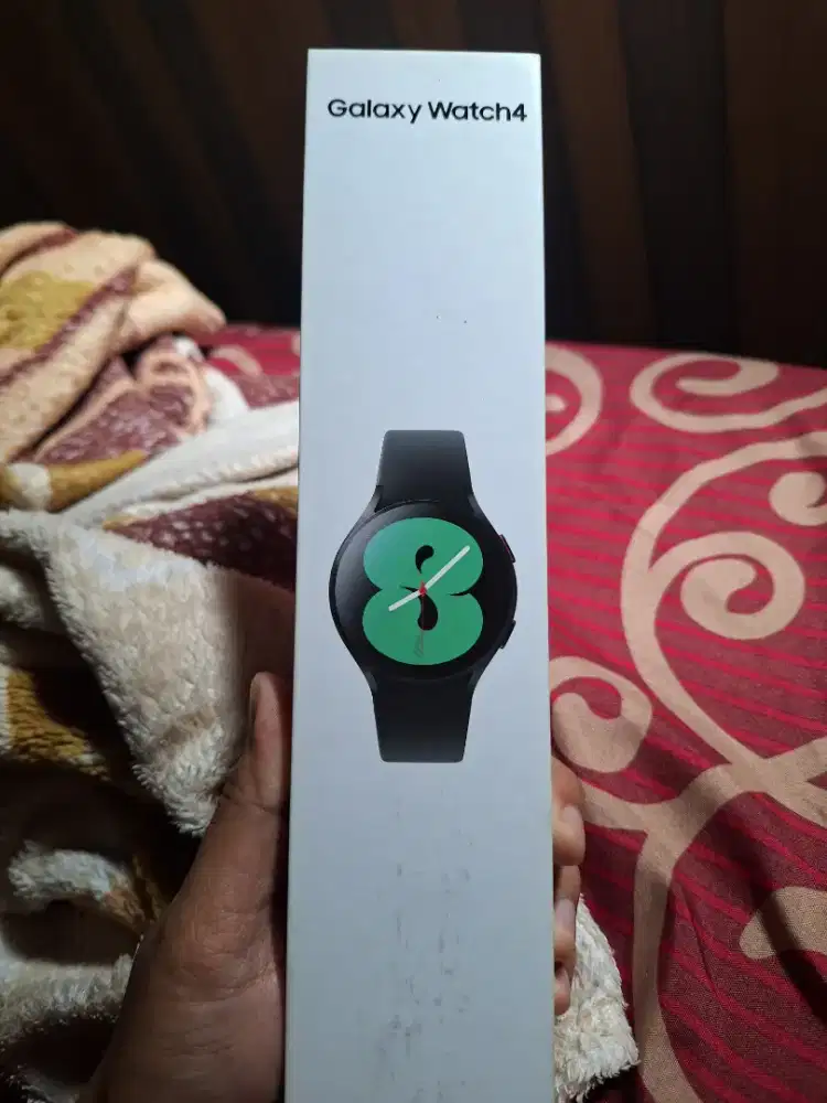 Samsung watch 4 hitam