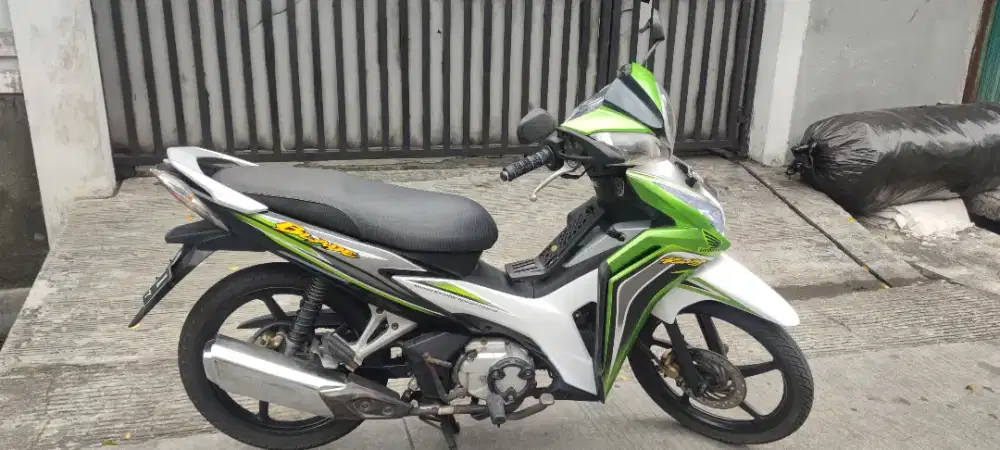Di jual honda Blade new thn 2012, surat komplit