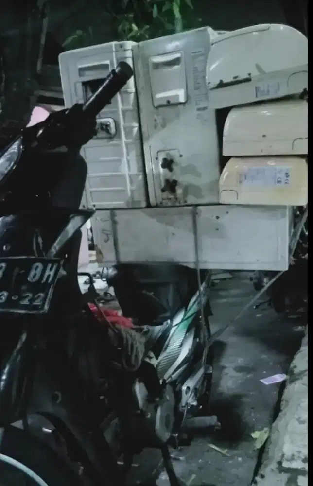 Menerima jual beli AC bekas/rongsok