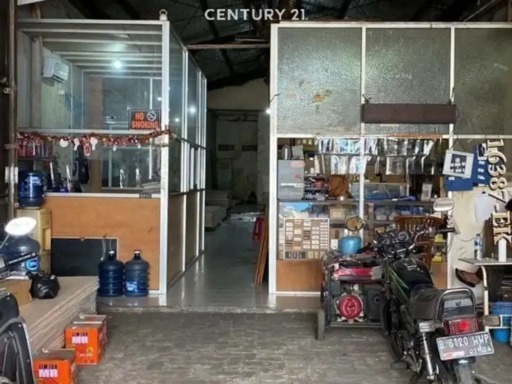 Dijual Rumah Usaha Lokasi Strategis Jalan Utama Dekat Gandaria City