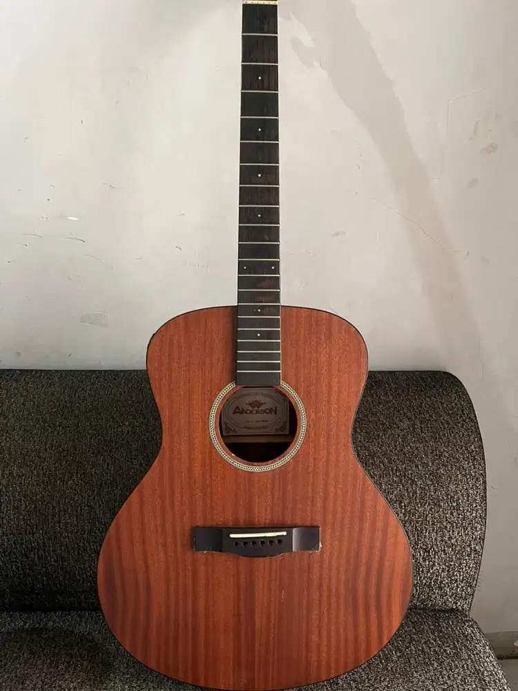 Gitar akustik anderson