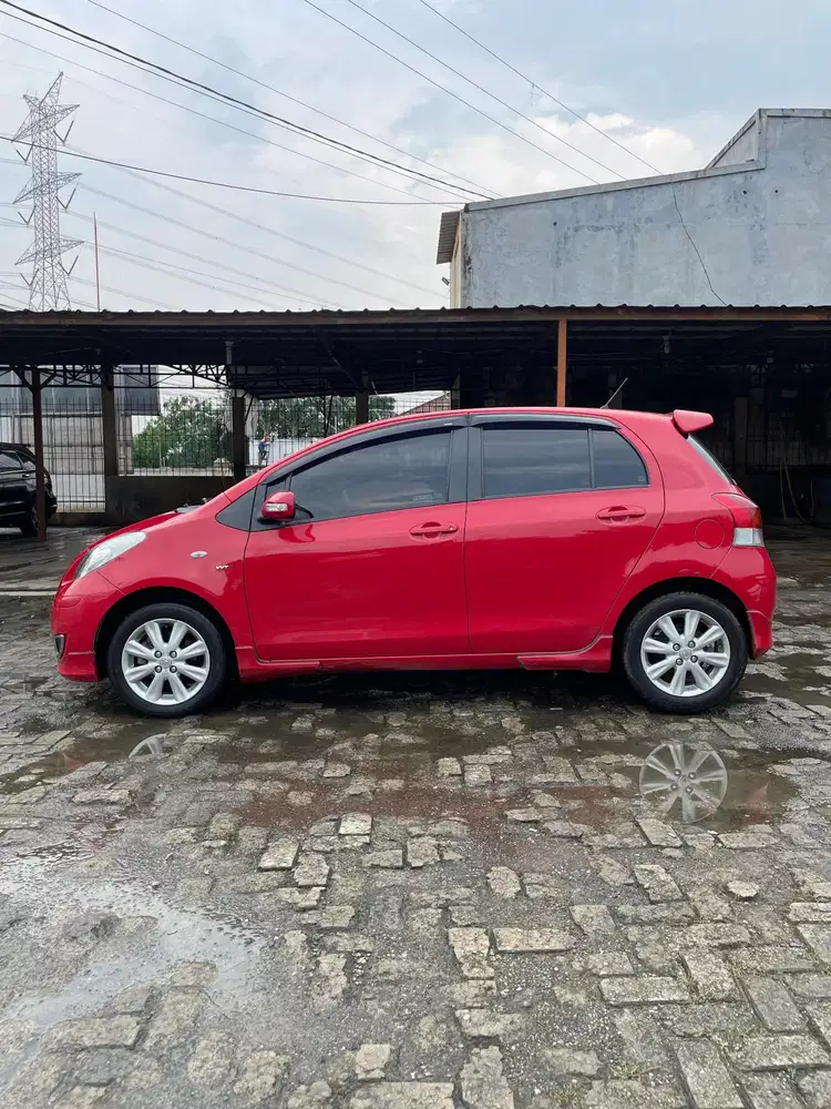 Toyota Yaris 2010 Bensin