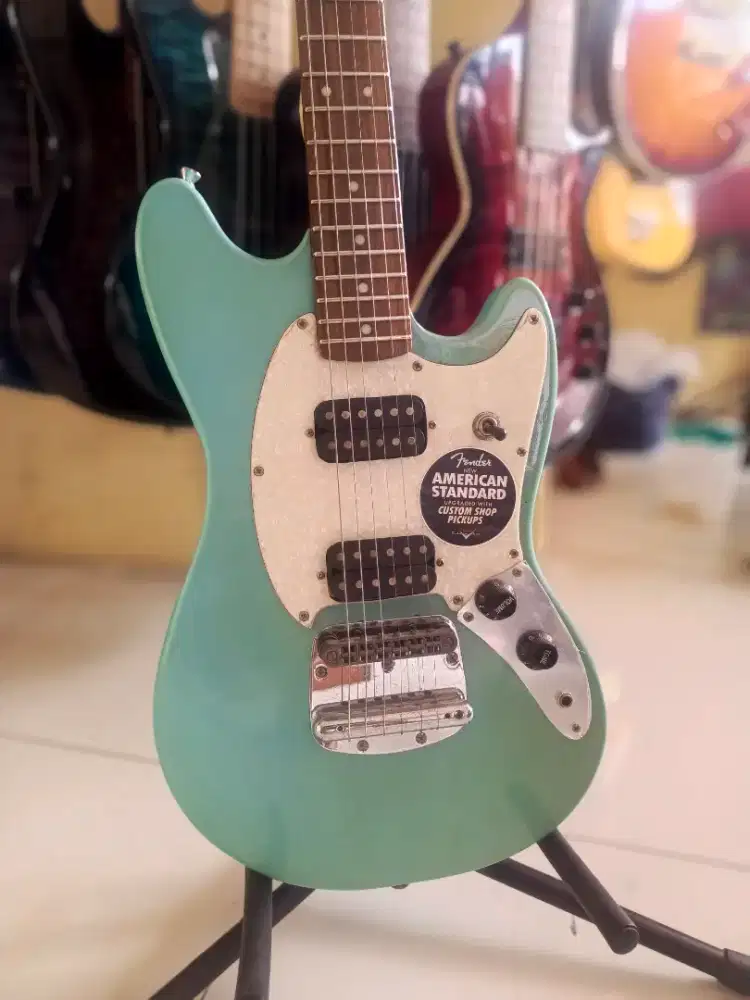 Gitar fender mustang replika