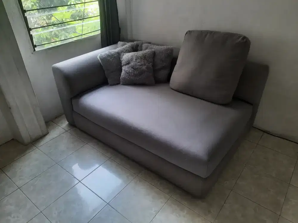 Sofa IKEA Besar Eropa Style Lux Lebar masih bagus no bed minimalis