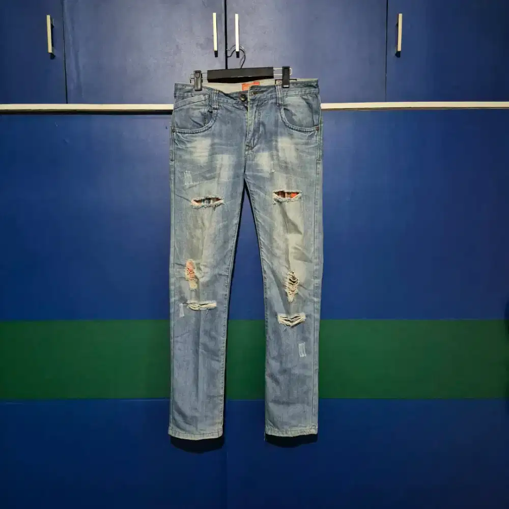 Celana Jeans Model Sobek Size 32