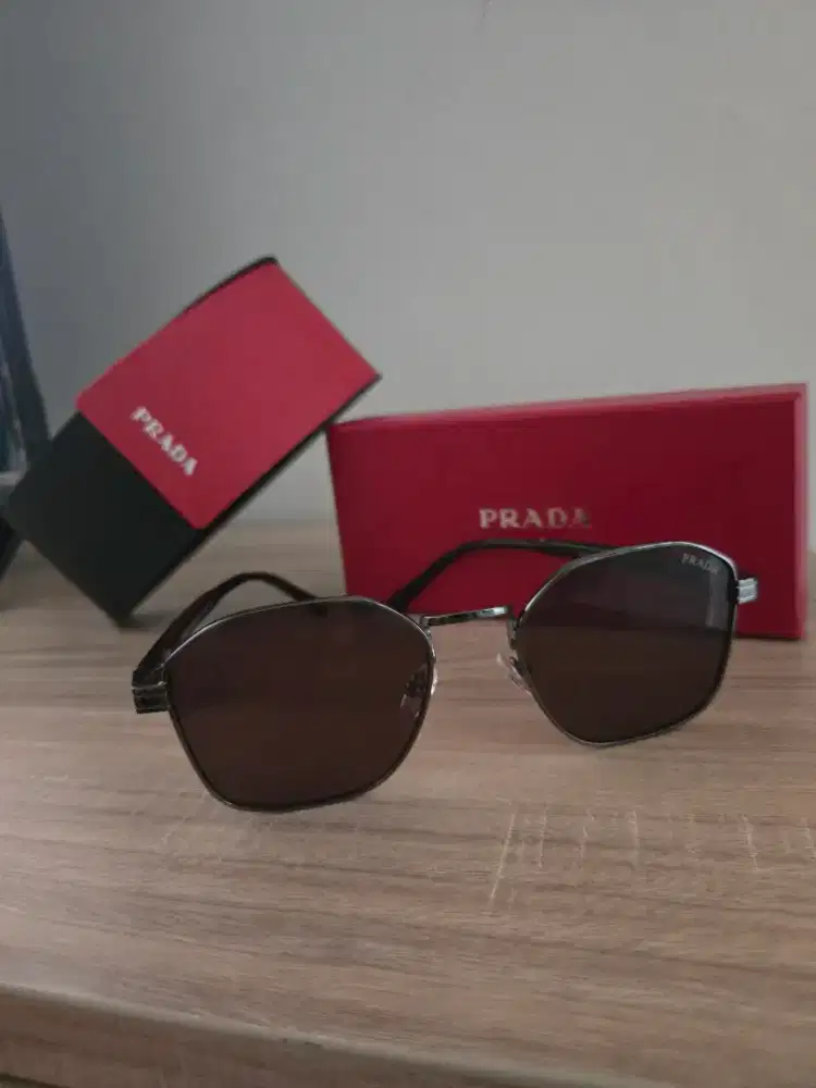 Prada sunglasses kacamata