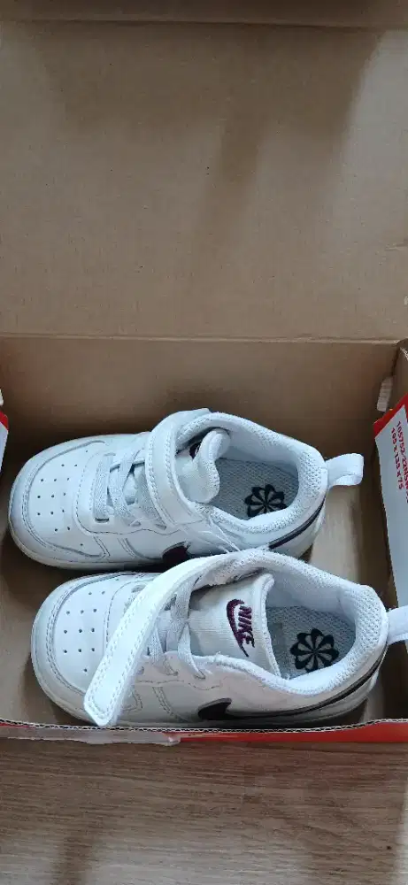 Sepatu Anak Nike EUR 23 UK 5,5 Bagus