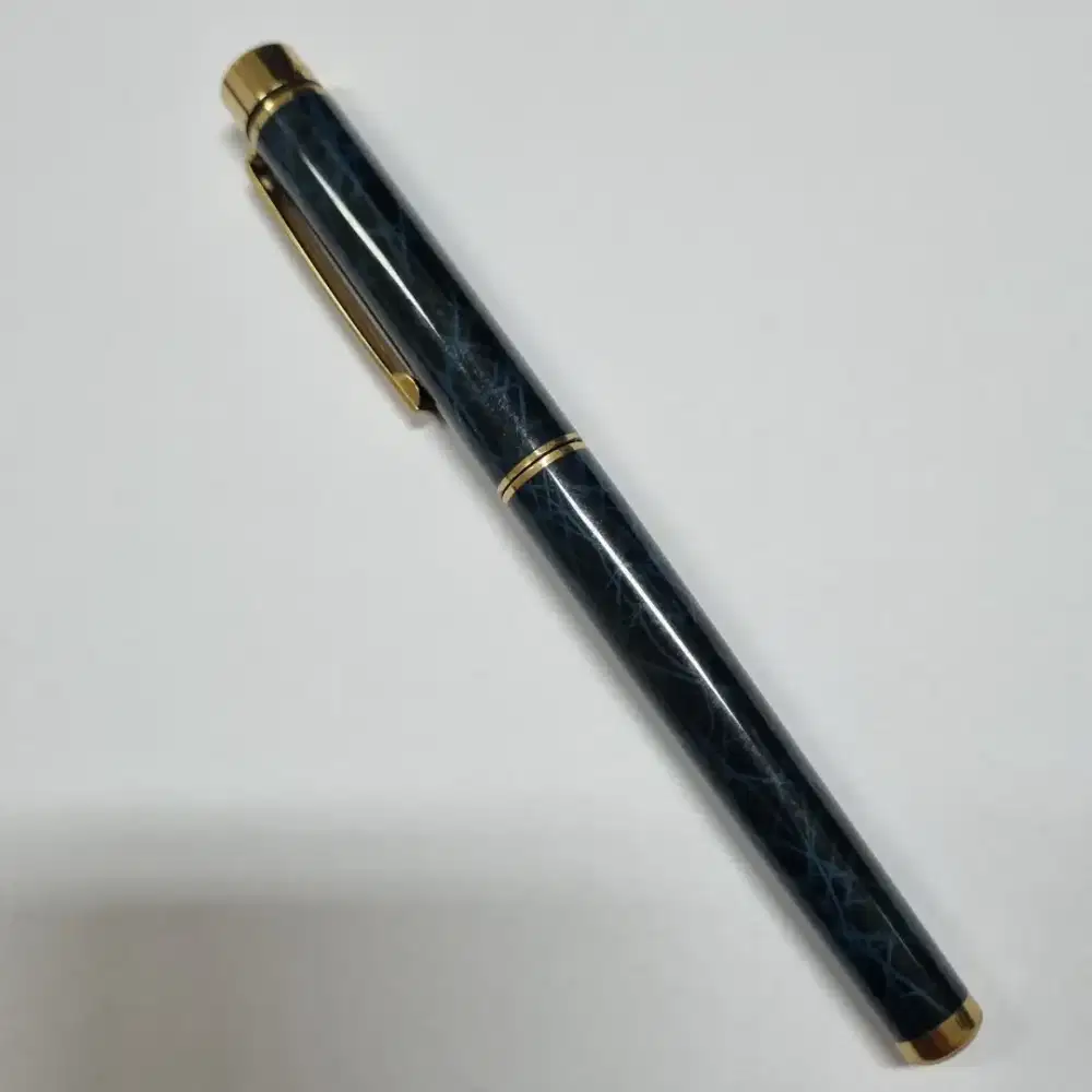 Sheaffer Refillable Roller Ball Pen