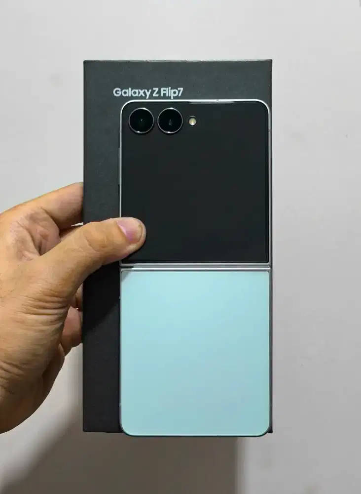 TT BT Samsung Galaxy Z Flip 7 12 256 SEIN 99.9% Like New Garansi ON