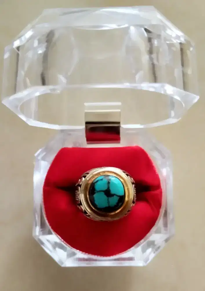 Pirus tapak jalak kurung jarang ada