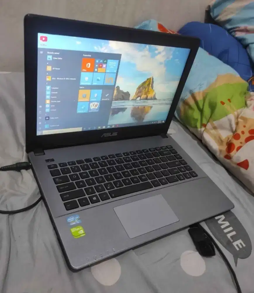 Laptop asus core i3 GEN3/4GB/500GB