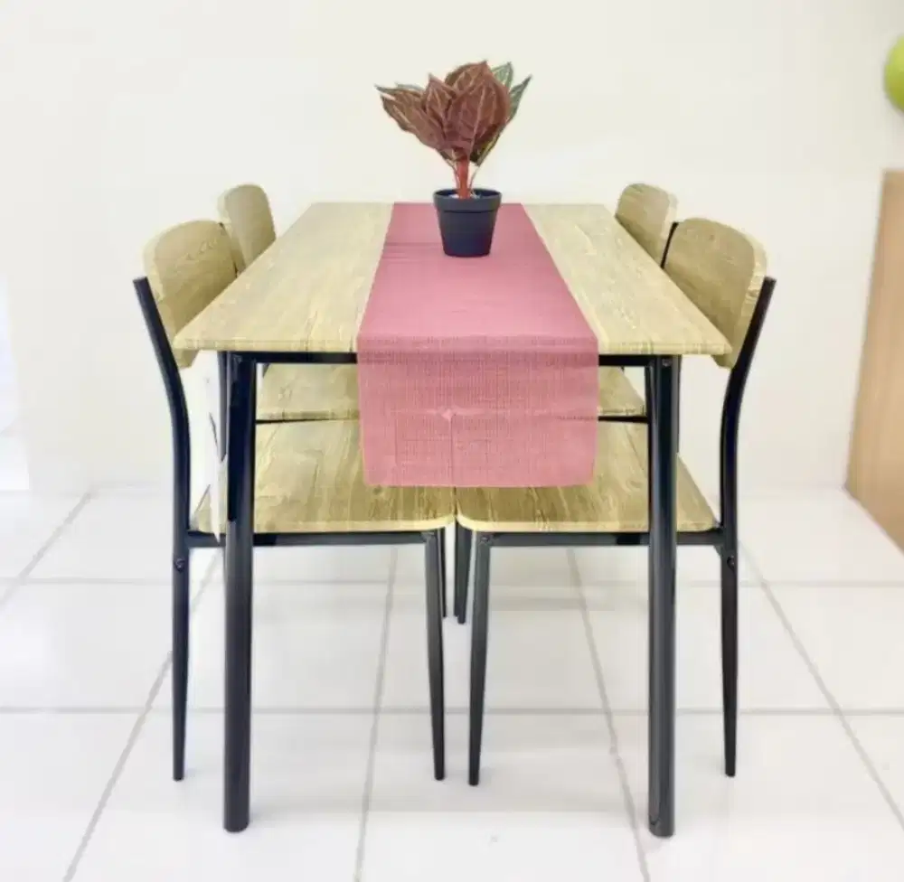 Meja Makan Set Termurah