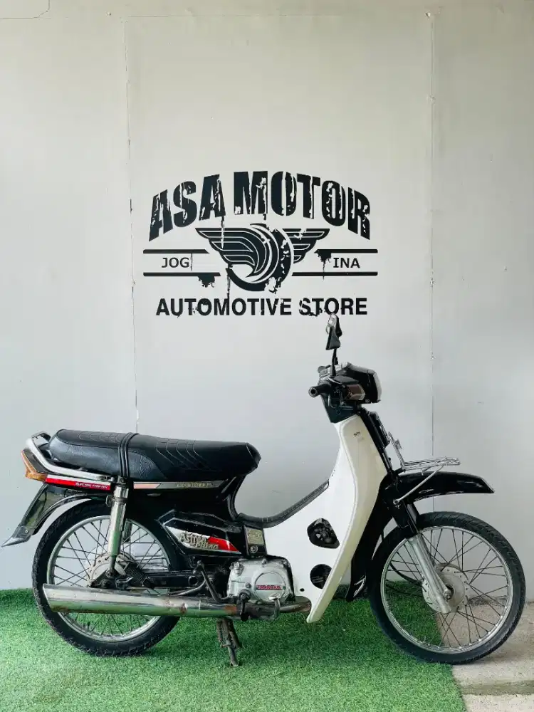 DJ Astrea prima tahun 1990