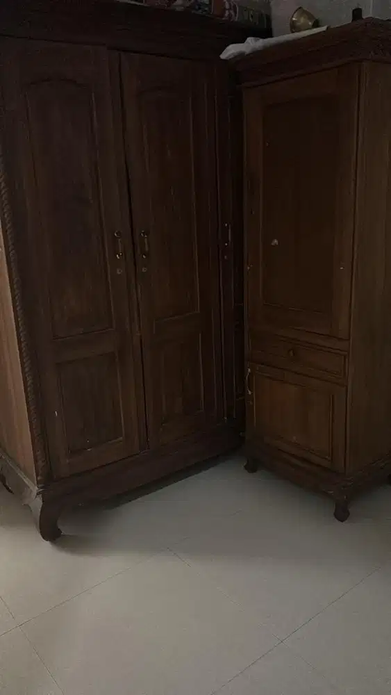 lemari kayu jati 4 pintu