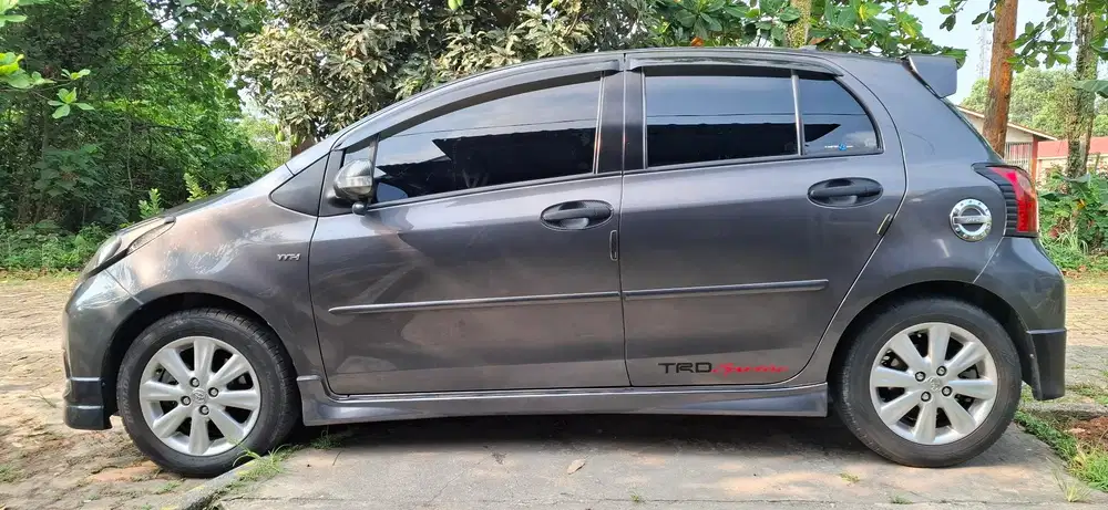 Toyota Yaris 2012 Bensin