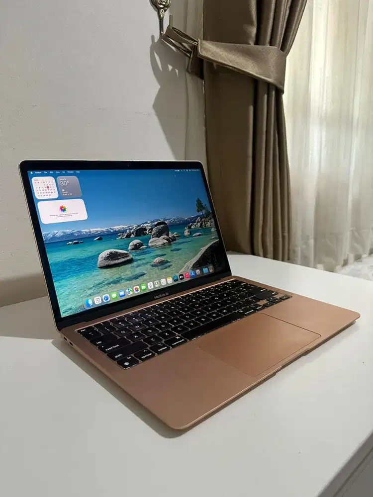 Macbook Air M1 2020 8/256 GB