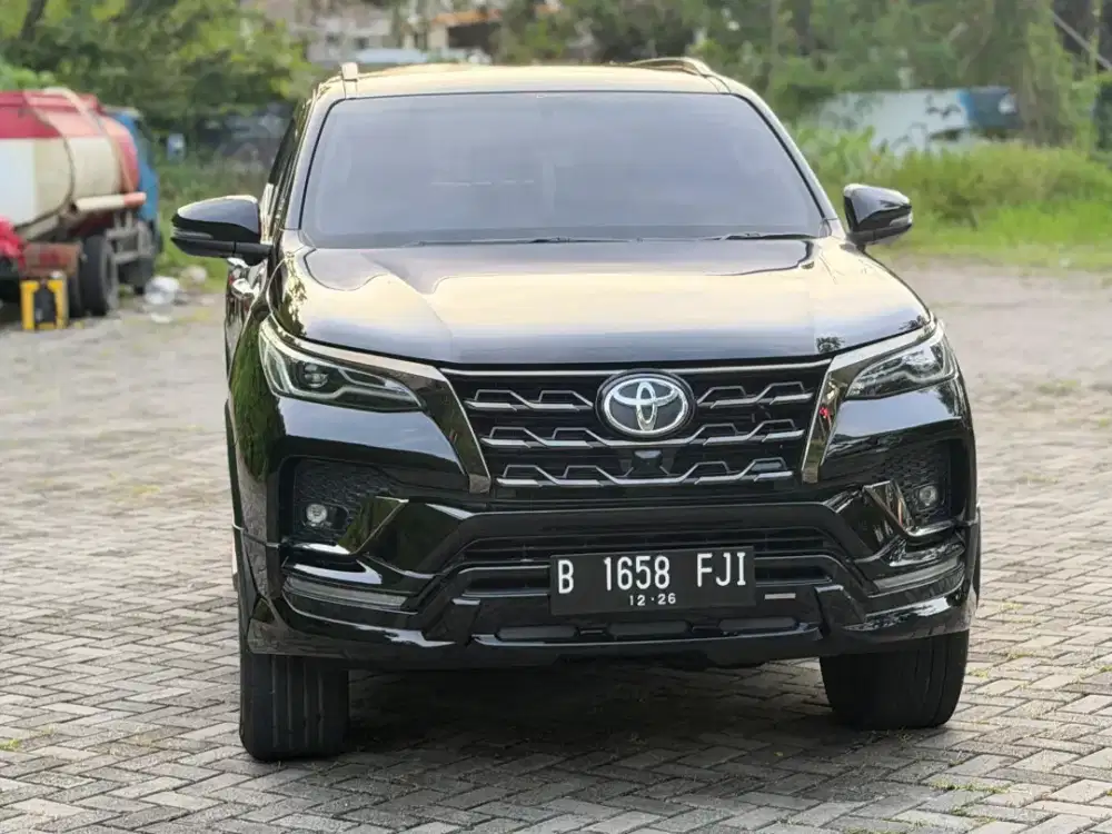 TOYOTA FORTUNER GR 2.4 2021 DIESEL MATIC