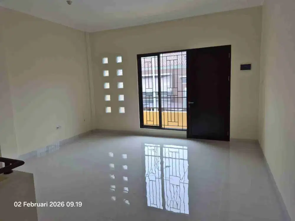 D sewa rumah permata buana