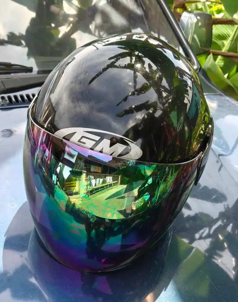 Helm gm hitam glosy