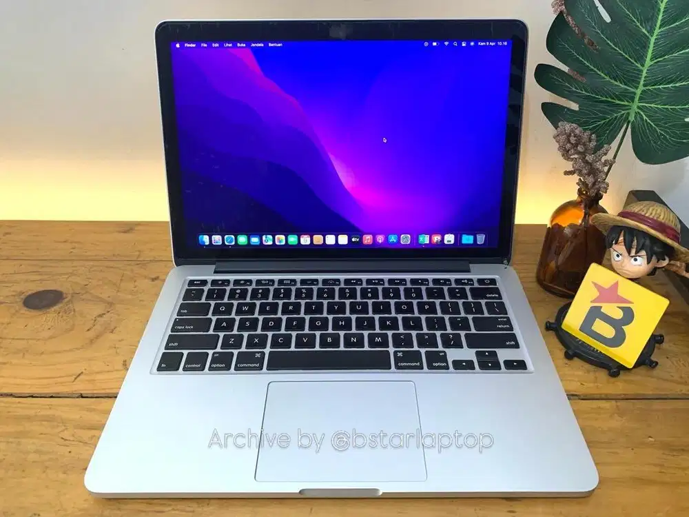 Macbook Pro 13 Retina 2015 Core i5 RAM 8 GB Siap Kerja Desain Elegant
