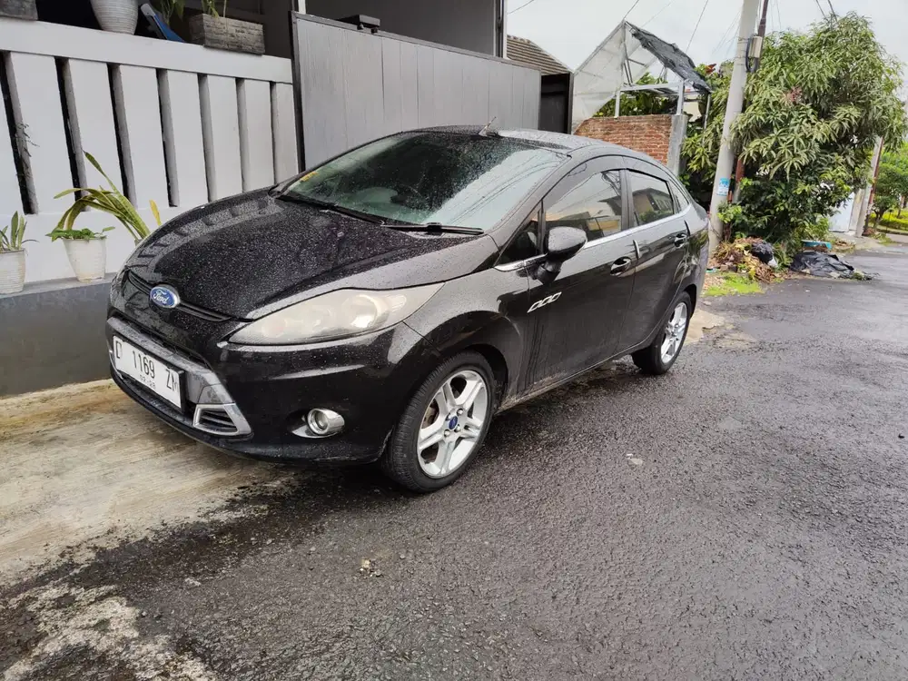 Ford Fiesta ATSedan matic pjk pjg buku manual mobil cicalengka bandung