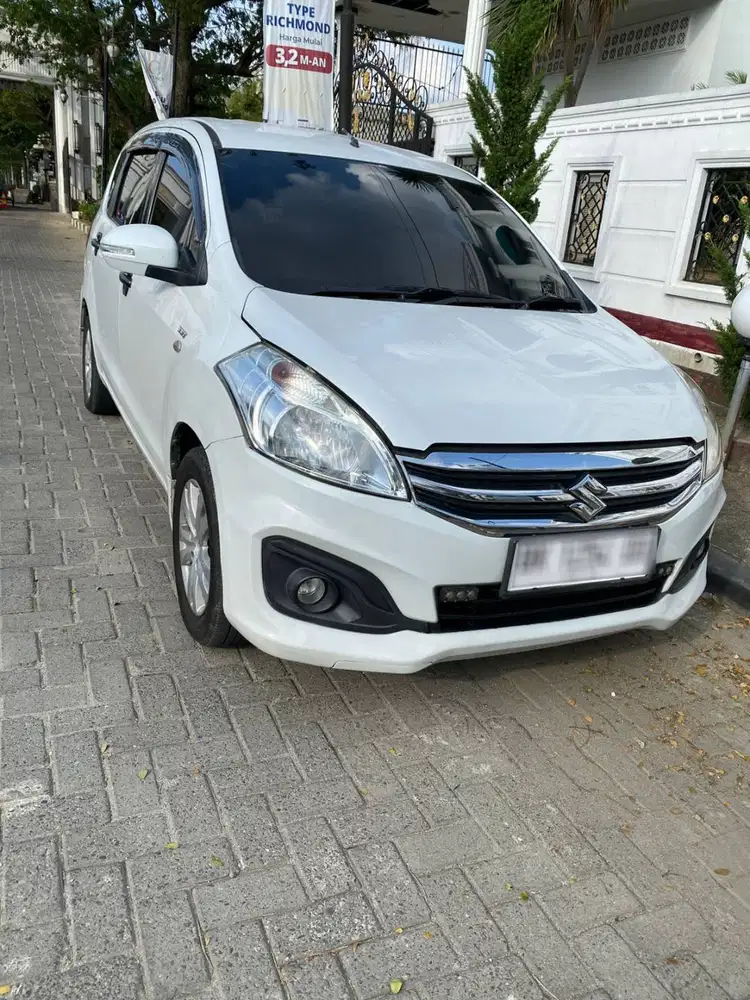 Mobil SUZUKI ERTIGA Tahun 2017 Manual