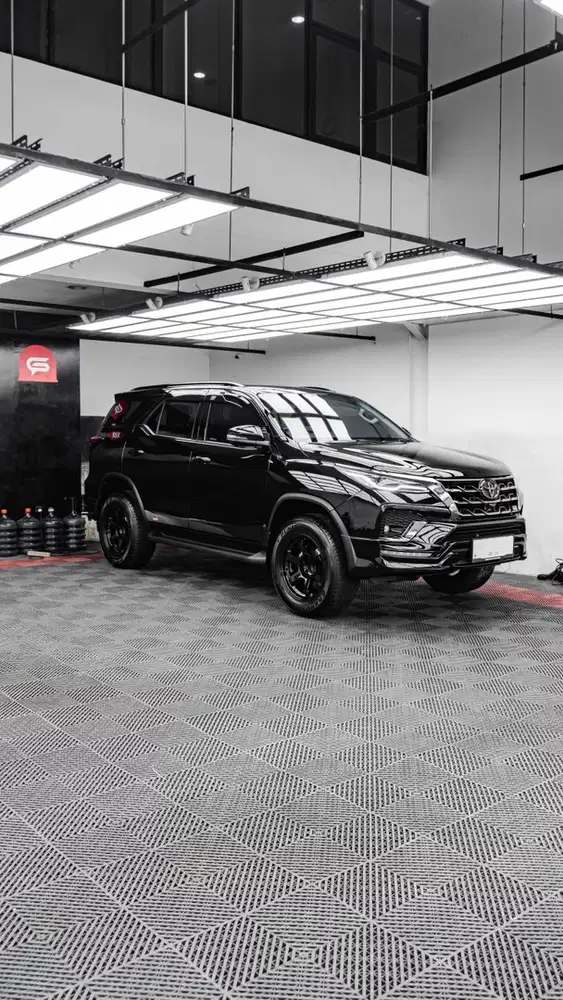 Toyota Fortuner GR 2.8 2024 Diesel low odo