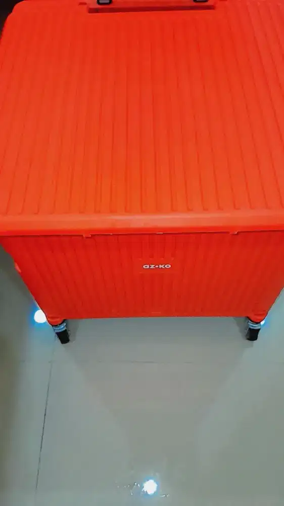 Jual aja Troli Lipat Merk Azko warna merah