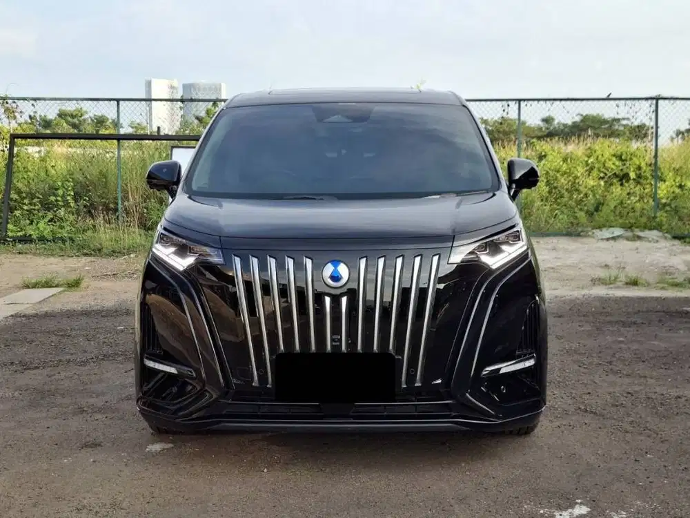 Denza D9 Elite FWD 4x2 EV AT 2025 black