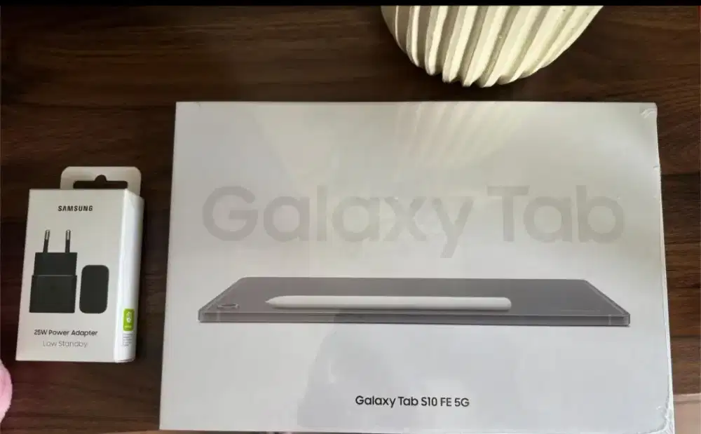 Samsung Tab S10 FE BNIB