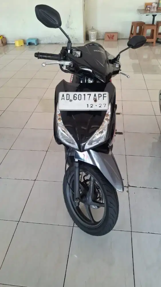 VARIO FI 110 LED TAHUN 2017