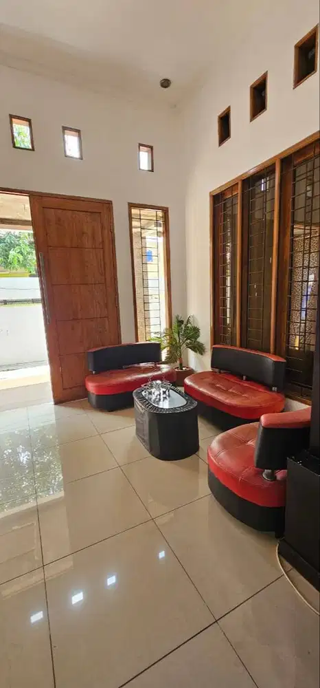 Dijual Rumah Luas Full Furnish di Cisaranten - Arcamanik Bandung