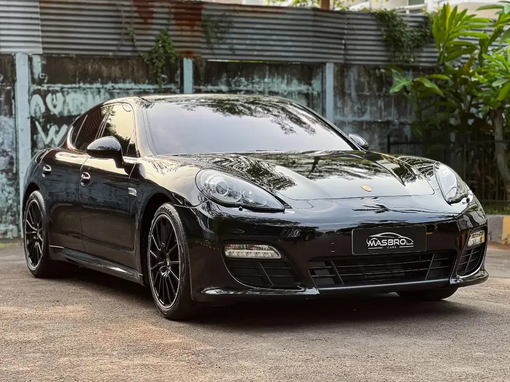 Porsche Panamera 3.6 Platinum Edition 2013