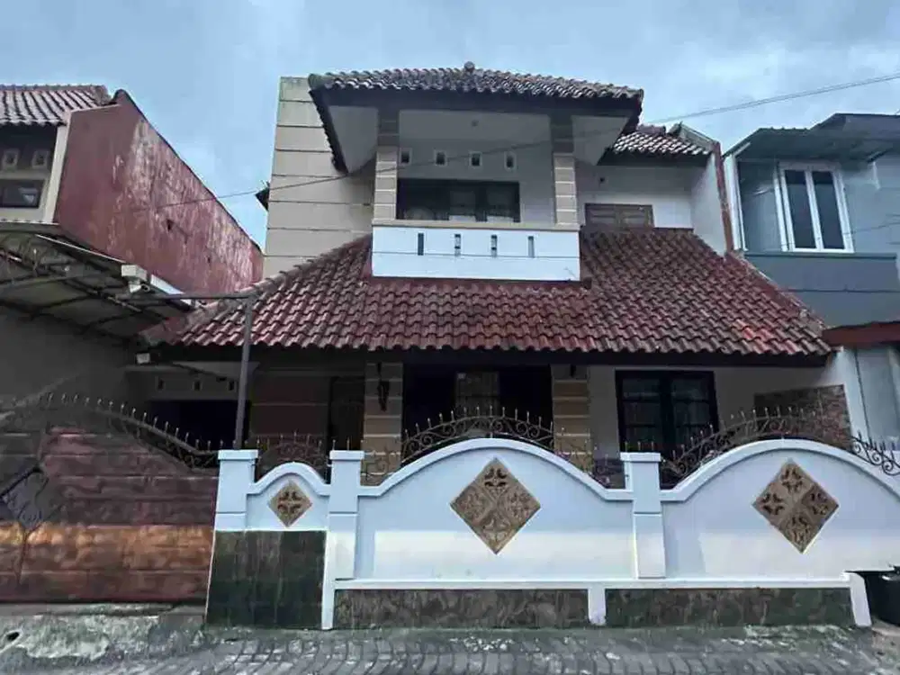 Rumah 2 Lantai Dalam Perumahan Di Condongcatur Dekat RS. JIH, Pakuwon Mall, Kampus UPN