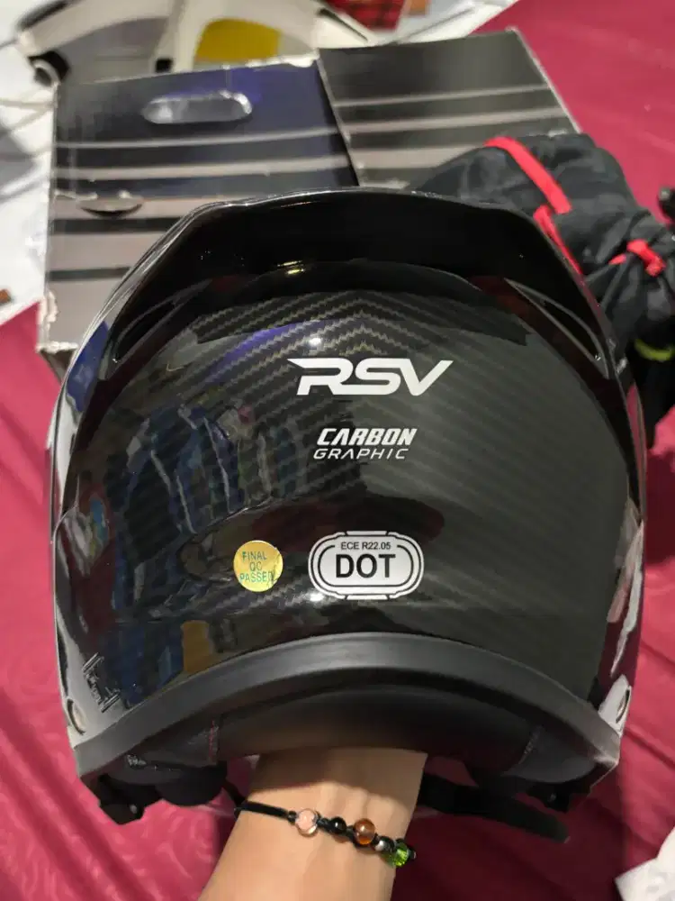 Helm RSV carbon