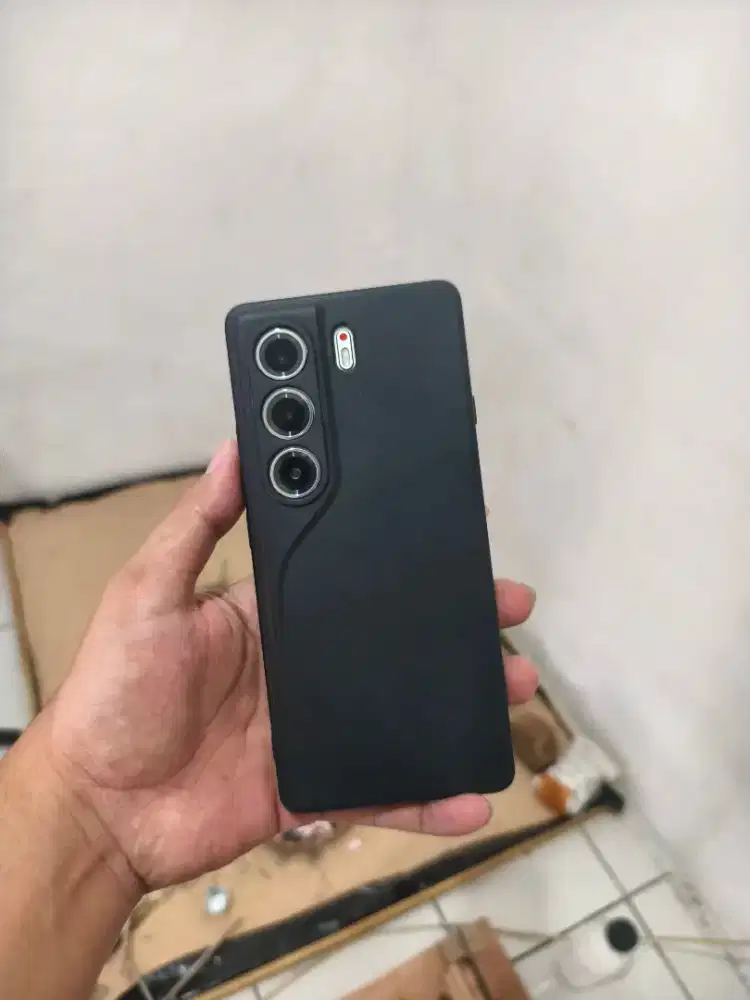 Tecno camon 40 ram 8/256 GB