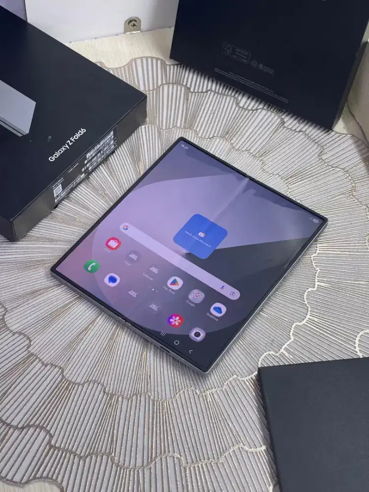 samsung zfold 6 12/256gb. resmi sein