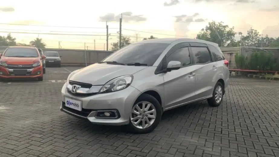 LOW DP Honda Mobilio 1.5 E Bensin-MT 2014 4SA