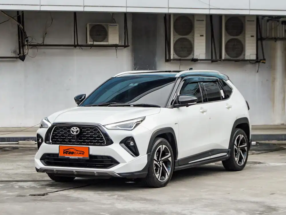 Toyota yaris cross GR TSs HV AT 2023
