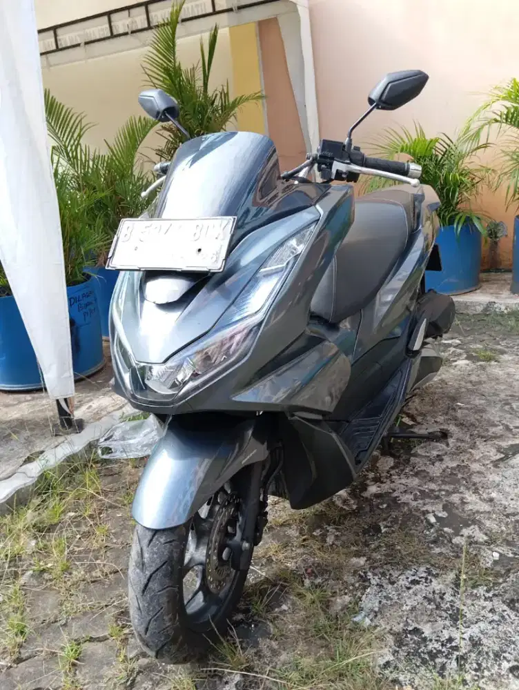Dijual Cash Kredit Honda PCX 160 CBS Tahun 2021