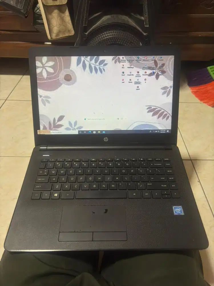 HP 14-bs002TX Intel Celeron N3060 RAM 4GB Laptop Murah Siap Pakai