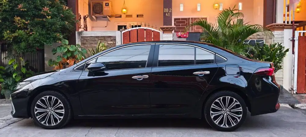 Corolla Altis  V at Hitam Mulussss