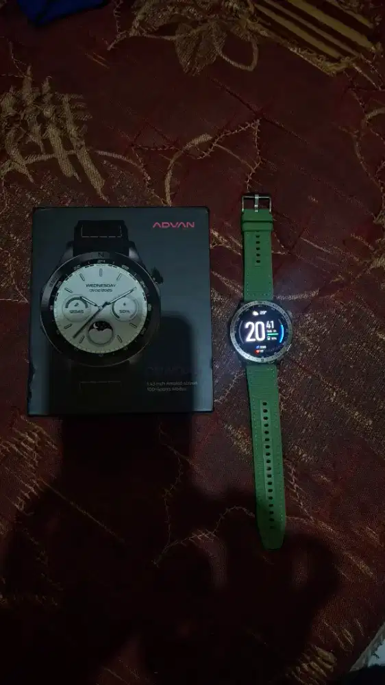 smartwatch advan on move
