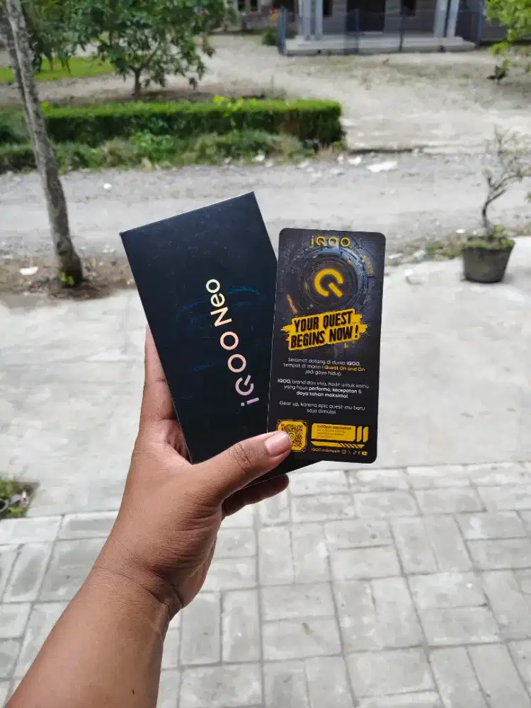 IQOO NEO 10 (12/256)